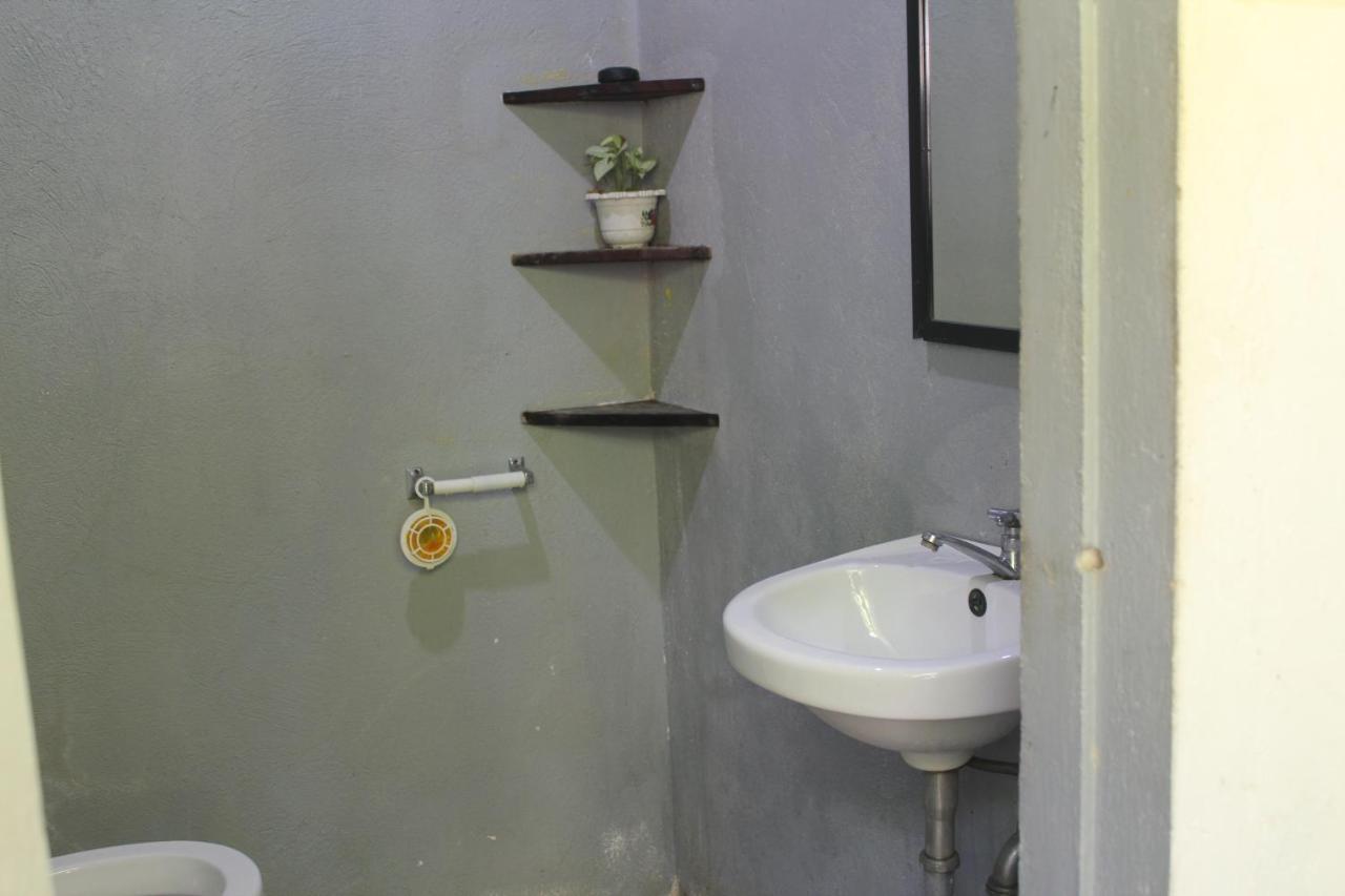 Footprints Homestay (Adults Only) General Luna  Luaran gambar