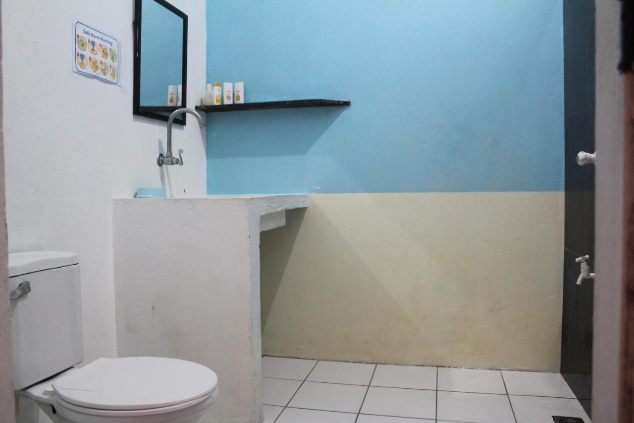 Footprints Homestay (Adults Only) General Luna  Luaran gambar