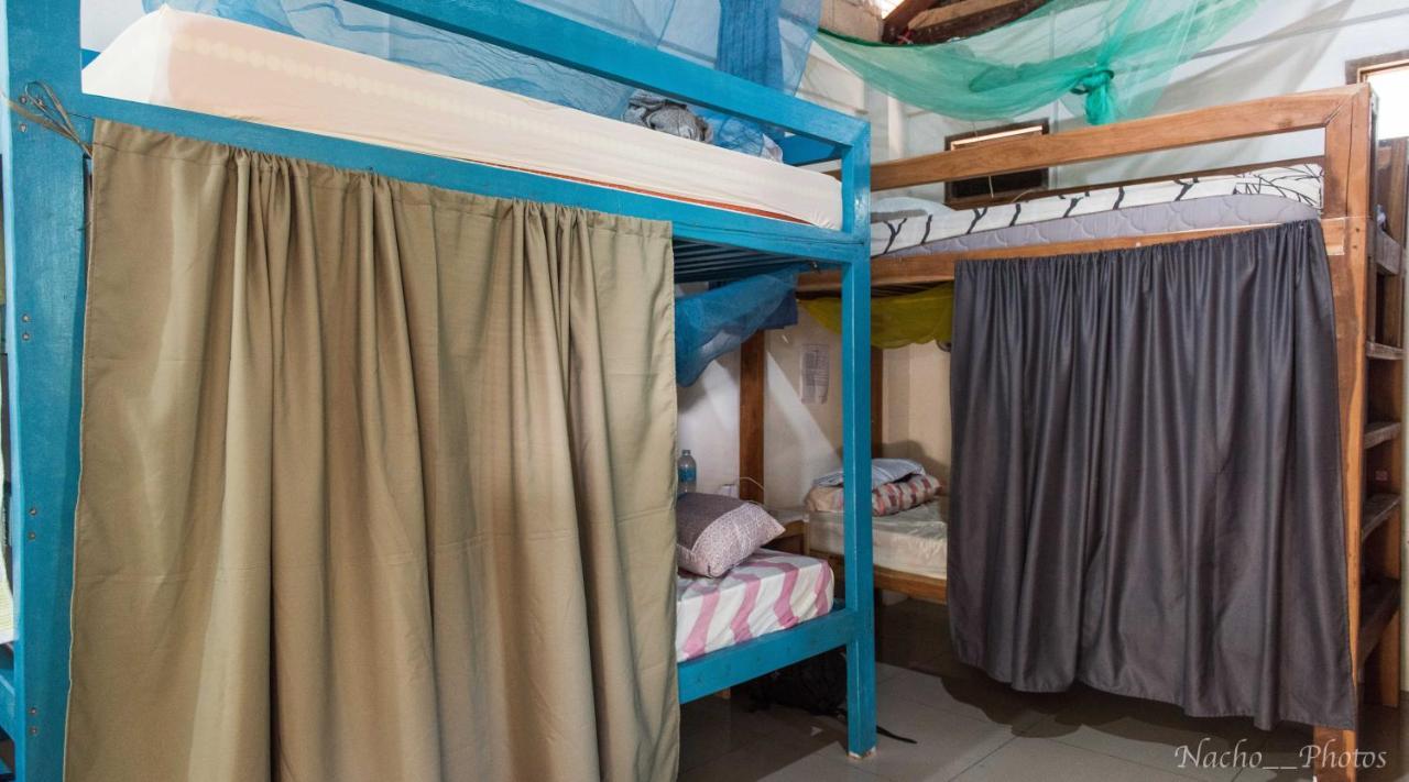 Footprints Homestay (Adults Only) General Luna  Luaran gambar